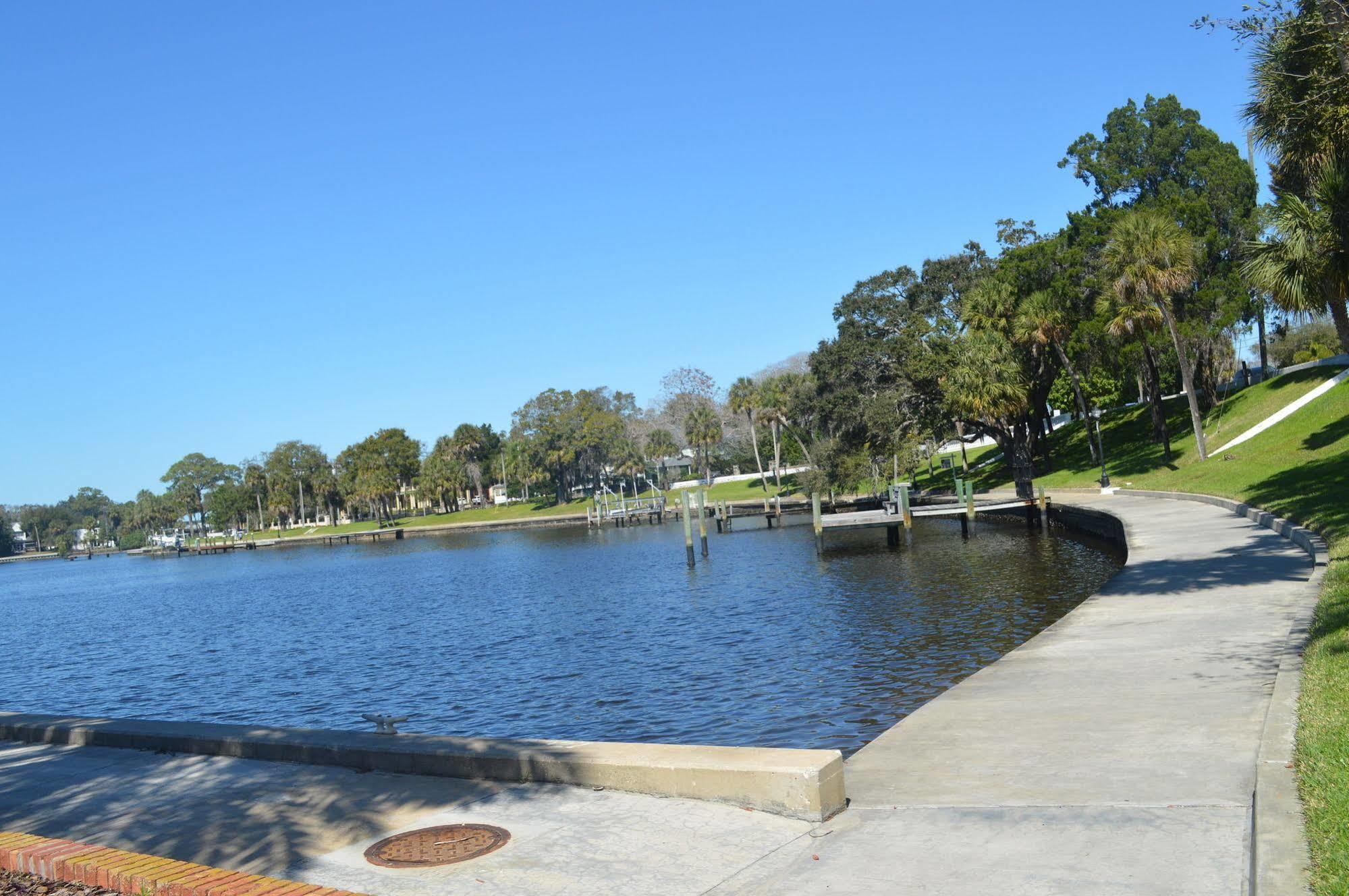 Tarpon Inn Tarpon Springs Dış mekan fotoğraf