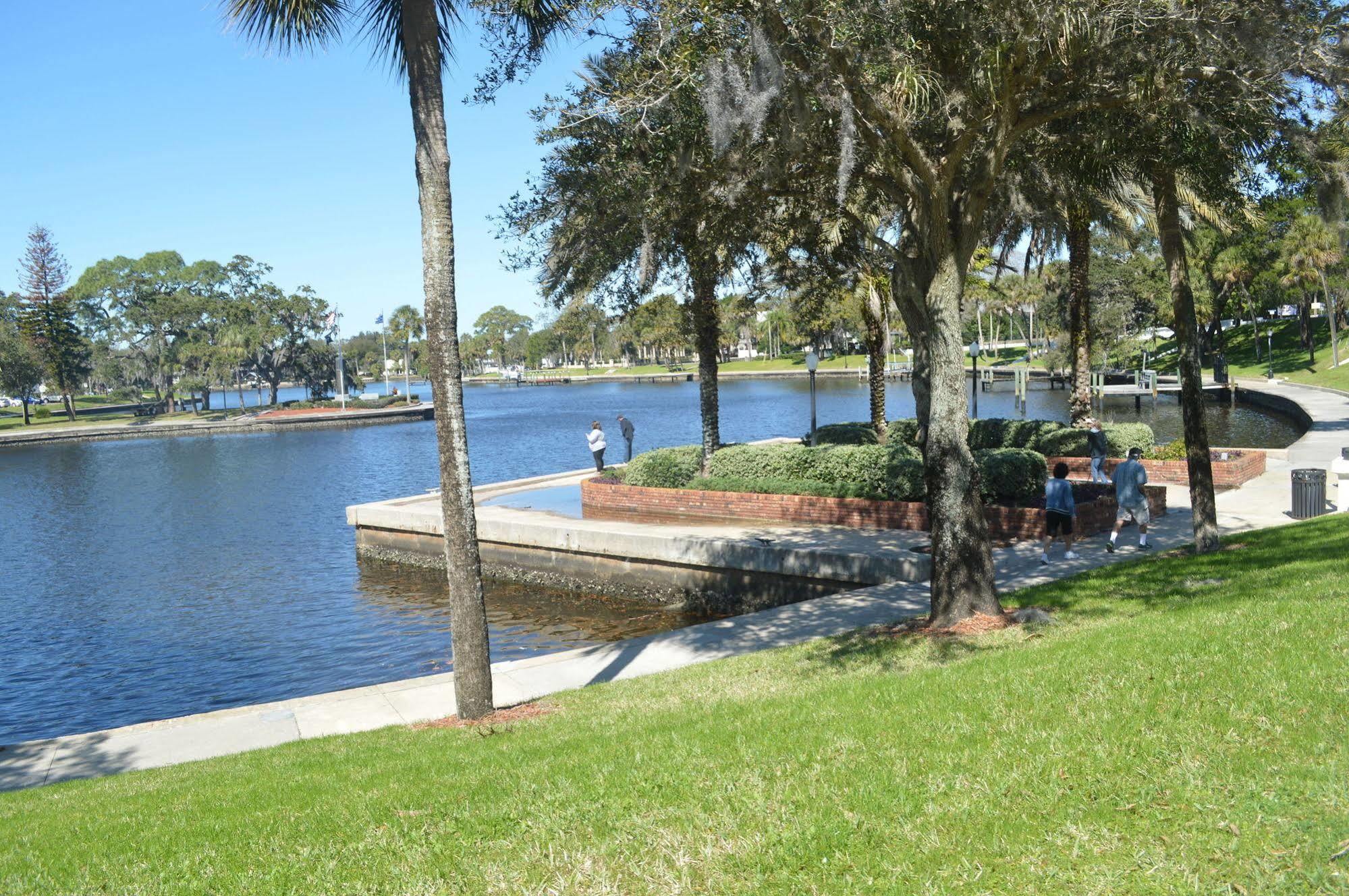 Tarpon Inn Tarpon Springs Dış mekan fotoğraf